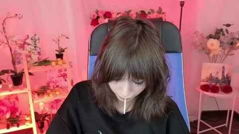 crystallbloom online show from January 14, 2026, 8:03 pm