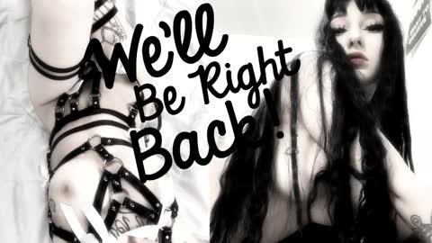 Snapshot of crystalsomnia chatting on November 4, 2025, 11:09 am Sasha Make me moan with patterns good music here online show from November 4, 2025, 11:09 am