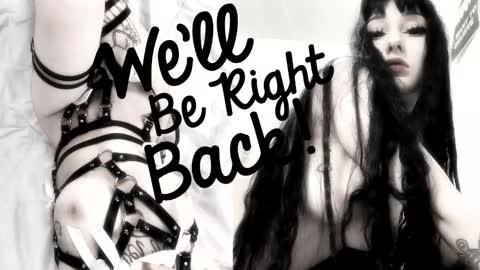 Snapshot of crystalsomnia chatting on November 5, 2025, 4:07 pm Sasha Make me moan with patterns good music here online show from November 5, 2025, 4:07 pm