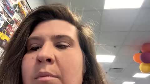 Snapshot of crystalspring chatting on October 31, 2025, 3:35 pm crystalspring online show from October 31, 2025, 3:35 pm