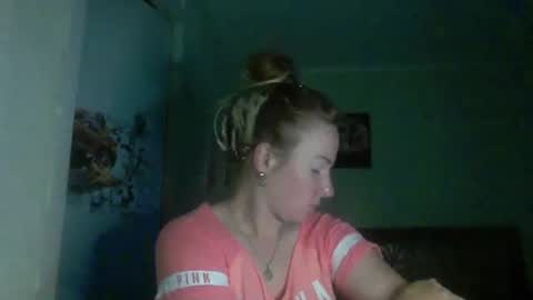 Snapshot of crystalvelvet chatting on June 27, 2026, 5:40 pm crystalvelvet online show from June 27, 2026, 5:40 pm