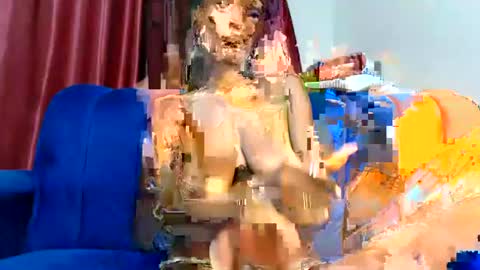 Snapshot of crystoee chatting on July 22, 2026, 5:27 pm crystoee online show from July 22, 2026, 5:27 pm