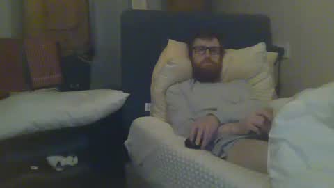 Snapshot of cs014g8493 chatting on December 19, 2024, 1:07 am chris online show from December 19, 2024, 1:07 am