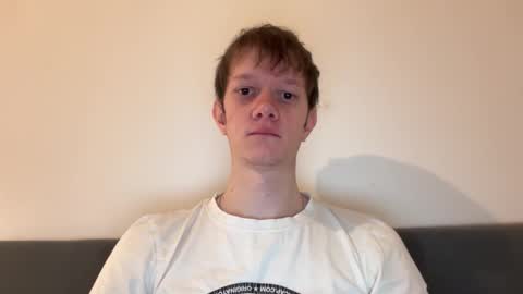 cube93 online show from December 15, 2025, 2:43 pm