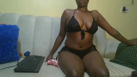 Snapshot of cubnoni chatting on December 1, 2025, 10:26 pm Cubnoni online show from December 1, 2025, 10:26 pm