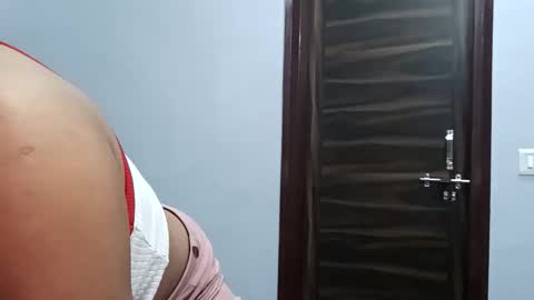 cuddlemuffins online show from March 20, 2026, 5:51 pm