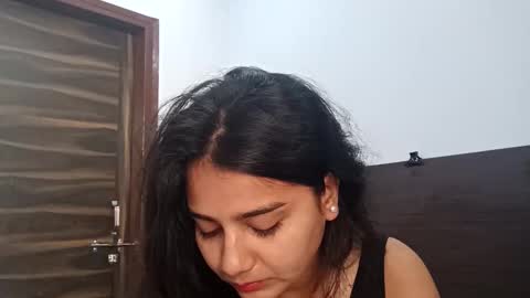 cuddlemuffins online show from March 22, 2026, 3:54 am