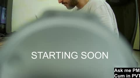 Snapshot of culonudo23 chatting on January 3, 2025, 12:22 am Leo online show from January 3, 2025, 12:22 am