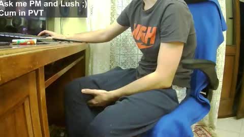 Snapshot of culonudo23 chatting on October 31, 2025, 4:41 pm Leo online show from October 31, 2025, 4:41 pm