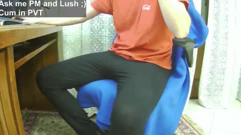 Snapshot of culonudo23 chatting on November 14, 2025, 5:33 pm Leo online show from November 14, 2025, 5:33 pm