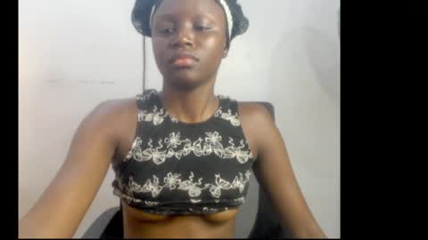 sophie online show from April 13, 2026, 6:19 am