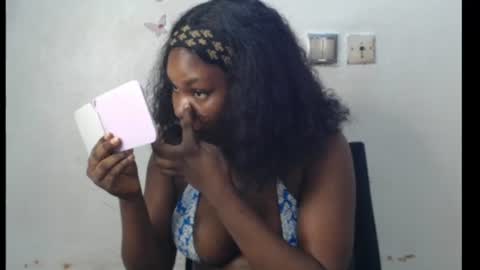 Snapshot of cum_ebony_xxxpetit chatting on July 3, 2026, 12:50 am Teeha online show from July 3, 2026, 12:50 am