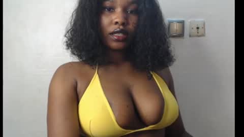Snapshot of cum_ebony_xxxpetit chatting on July 6, 2026, 1:57 am Teeha online show from July 6, 2026, 1:57 am