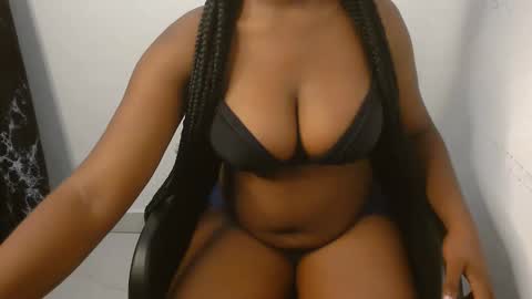 Snapshot of cum_on_dana chatting on March 25, 2026, 1:33 am lucy online show from March 25, 2026, 1:33 am