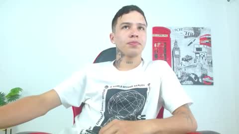 cumandres online show from January 13, 2026, 2:33 pm