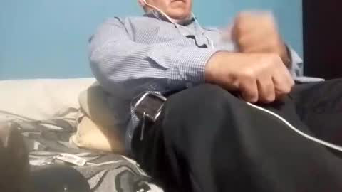 cumbian_chero online show from September 23, 2025, 11:30 pm