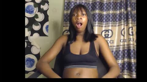 Snapshot of cumebony_petit chatting on October 10, 2025, 9:47 pm cumebony_petit online show from October 10, 2025, 9:47 pm