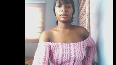 Snapshot of cumebony_petit chatting on February 8, 2026, 7:12 am cumebony_petit online show from February 8, 2026, 7:12 am
