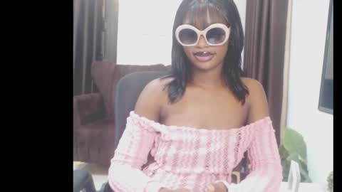 Snapshot of cumebony_petit chatting on February 26, 2026, 8:35 am cumebony_petit online show from February 26, 2026, 8:35 am