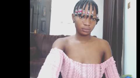 cumebony_petit online show from March 8, 2026, 7:12 am