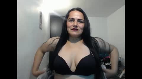 cumEva69 online show from January 1, 2025, 6:38 pm