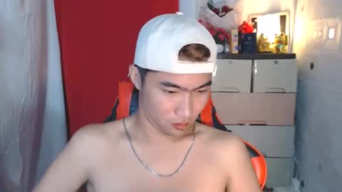 ask me online show from December 4, 2025, 9:23 pm