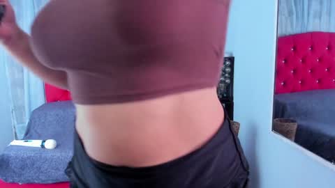 Snapshot of cumming_tiffani chatting on February 5, 2025, 11:55 am cumming tiffani online show from February 5, 2025, 11:55 am