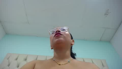 Snapshot of cumontitsxxx chatting on March 18, 2026, 12:30 pm Cumontitsxxx online show from March 18, 2026, 12:30 pm