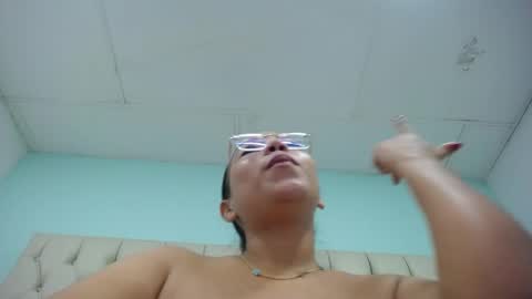 Snapshot of cumontitsxxx chatting on April 9, 2026, 11:48 am Cumontitsxxx online show from April 9, 2026, 11:48 am