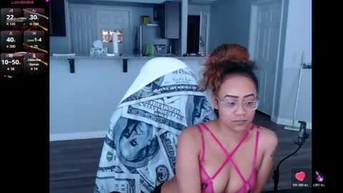 Snapshot of cumplzqueen chatting on June 6, 2026, 5:39 pm Nia Reese online show from June 6, 2026, 5:39 pm