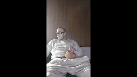 Snapshot of cumshotmaster11 chatting on May 17, 2026, 12:12 pm cumshotmaster11 online show from May 17, 2026, 12:12 pm