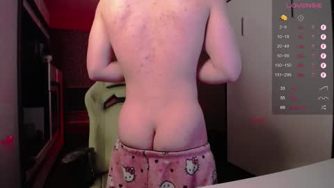 Snapshot of cumzan_ chatting on February 18, 2026, 9:05 am Tarzan online show from February 18, 2026, 9:05 am