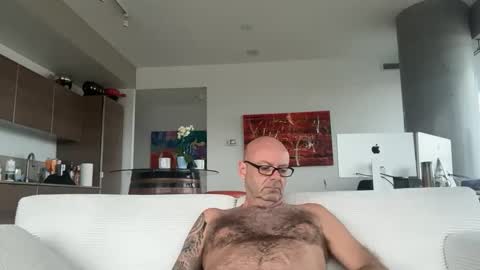 Love to please a woman for hours - Please PM online show from April 29, 2026, 6:47 pm