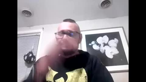 Snapshot of cuntreeboy68 chatting on November 1, 2025, 3:30 am Bash online show from November 1, 2025, 3:30 am