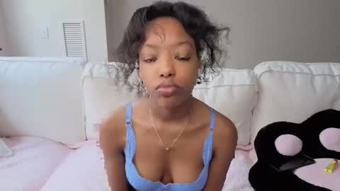 Anna online show from November 28, 2025, 4:09 pm