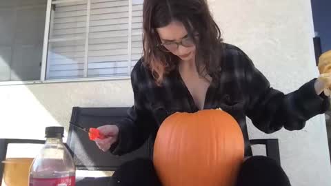 Cupid online show from October 22, 2025, 6:40 pm