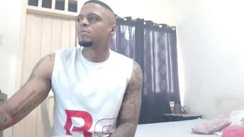 dominic and julieta... independent models online show from November 25, 2025, 2:39 pm