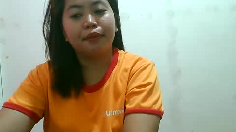 Snapshot of curious_girl247 chatting on January 17, 2025, 1:15 am curious_girl247 online show from January 17, 2025, 1:15 am