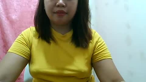 Snapshot of curious_girl247 chatting on February 23, 2025, 5:12 am curious_girl247 online show from February 23, 2025, 5:12 am