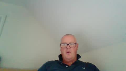 curiousax77 online show from April 14, 2026, 9:59 am