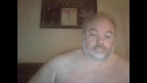 Snapshot of curiousbate1 chatting on March 10, 2025, 5:00 am CuriousBate1 online show from March 10, 2025, 5:00 am