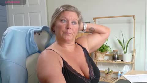 curious couple online show from February 10, 2026, 6:34 pm