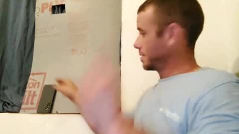 curiousguyhere6 online show from September 28, 2025, 3:01 am