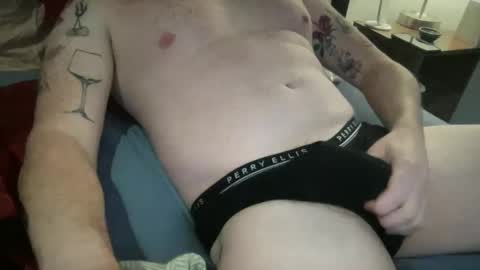 Snapshot of curiousmax18 chatting on January 6, 2026, 6:33 pm Maxx online show from January 6, 2026, 6:33 pm