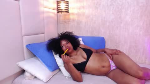 Snapshot of curly_cataleya chatting on February 11, 2026, 11:10 pm Cataleya online show from February 11, 2026, 11:10 pm