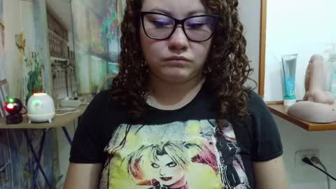 Snapshot of curly_greeneyed chatting on May 6, 2026, 3:24 am Vannesa online show from May 6, 2026, 3:24 am