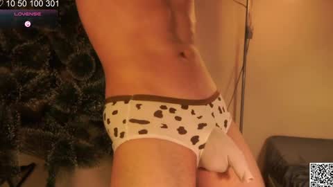 Mike  pvt is open online show from January 15, 2025, 7:34 pm