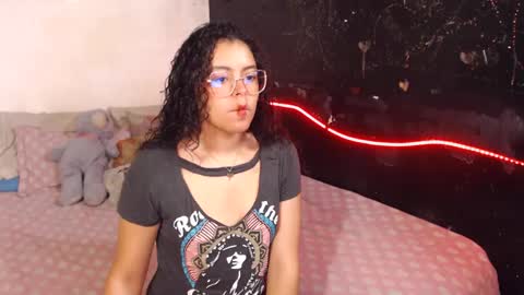 Max and Cata online show from December 7, 2024, 8:16 pm