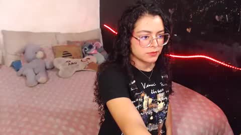 Max and Cata online show from December 15, 2024, 12:51 am