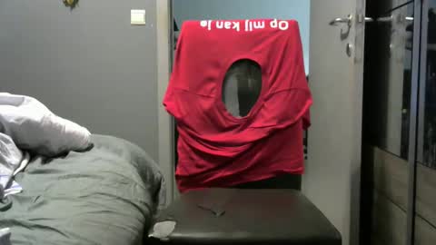 curlyfurly online show from December 15, 2025, 2:05 am